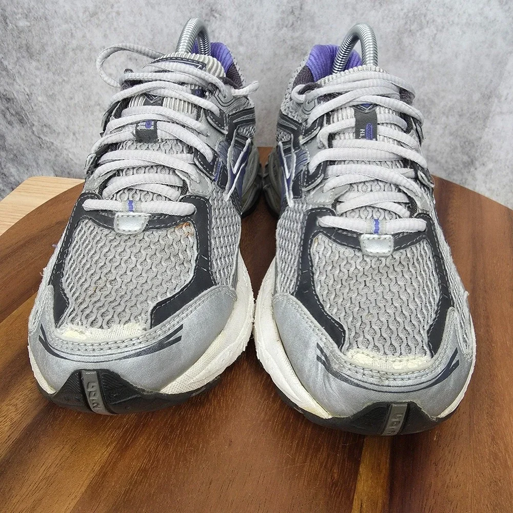 Brooks Women's Gray and Purple Running Shoes